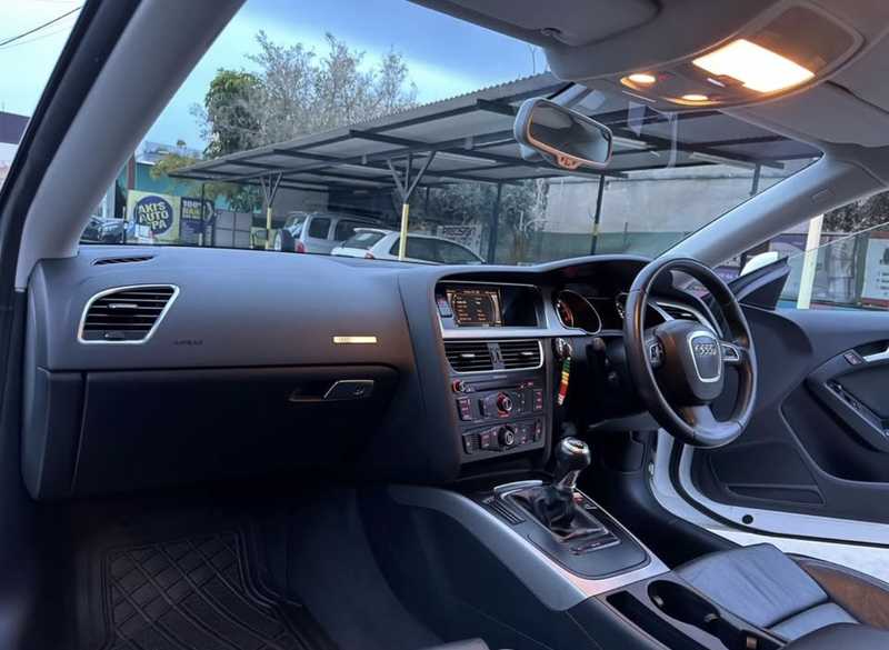 2009 Audi A5 2,0L 2009 Cyprus