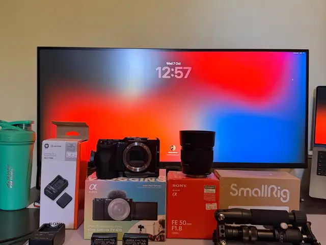 Sony zv-e10 + 50mm f/1.8 lens + smallrig cage & tripod bundle, Famagusta — Agia Napa
