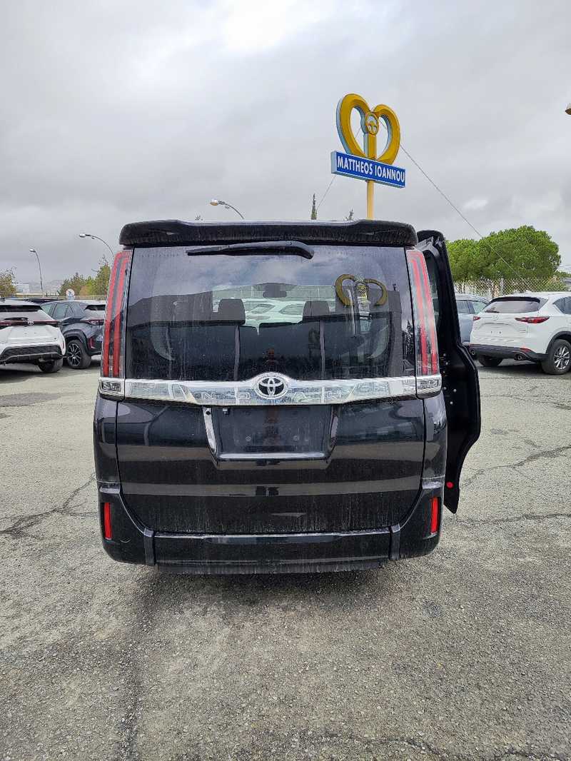 2021 Toyota Noah 2,0L 2021 Cyprus