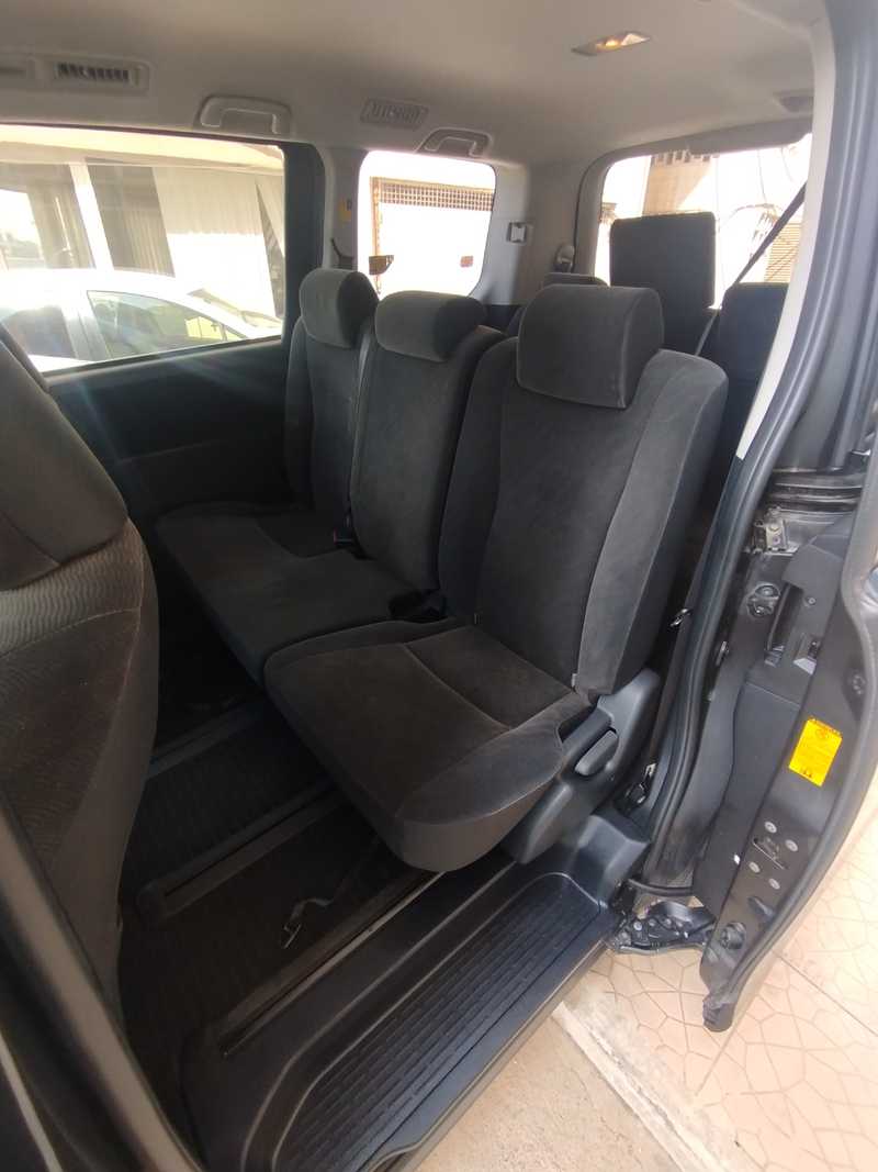 2014 Toyota Voxy 2,0L 2014 Cyprus
