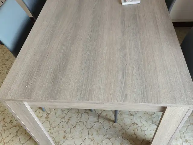 Dining table set, Επαρχία Λεμεσού — Λεμεσός - Μέσα Γειτονιά