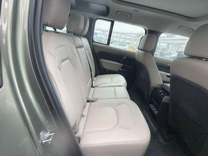 2024 Land Rover Defender 3,0L 2024 Cyprus