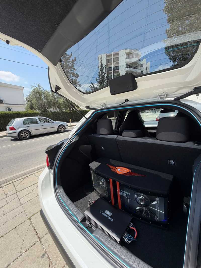 2022 Toyota Yaris 1,5L 2022 Cyprus