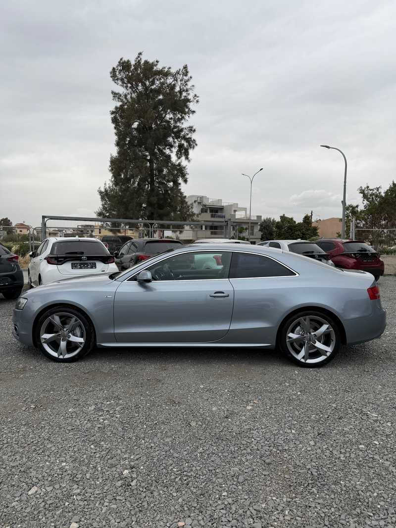 2010 Audi A5 2,0L 2010 Cyprus