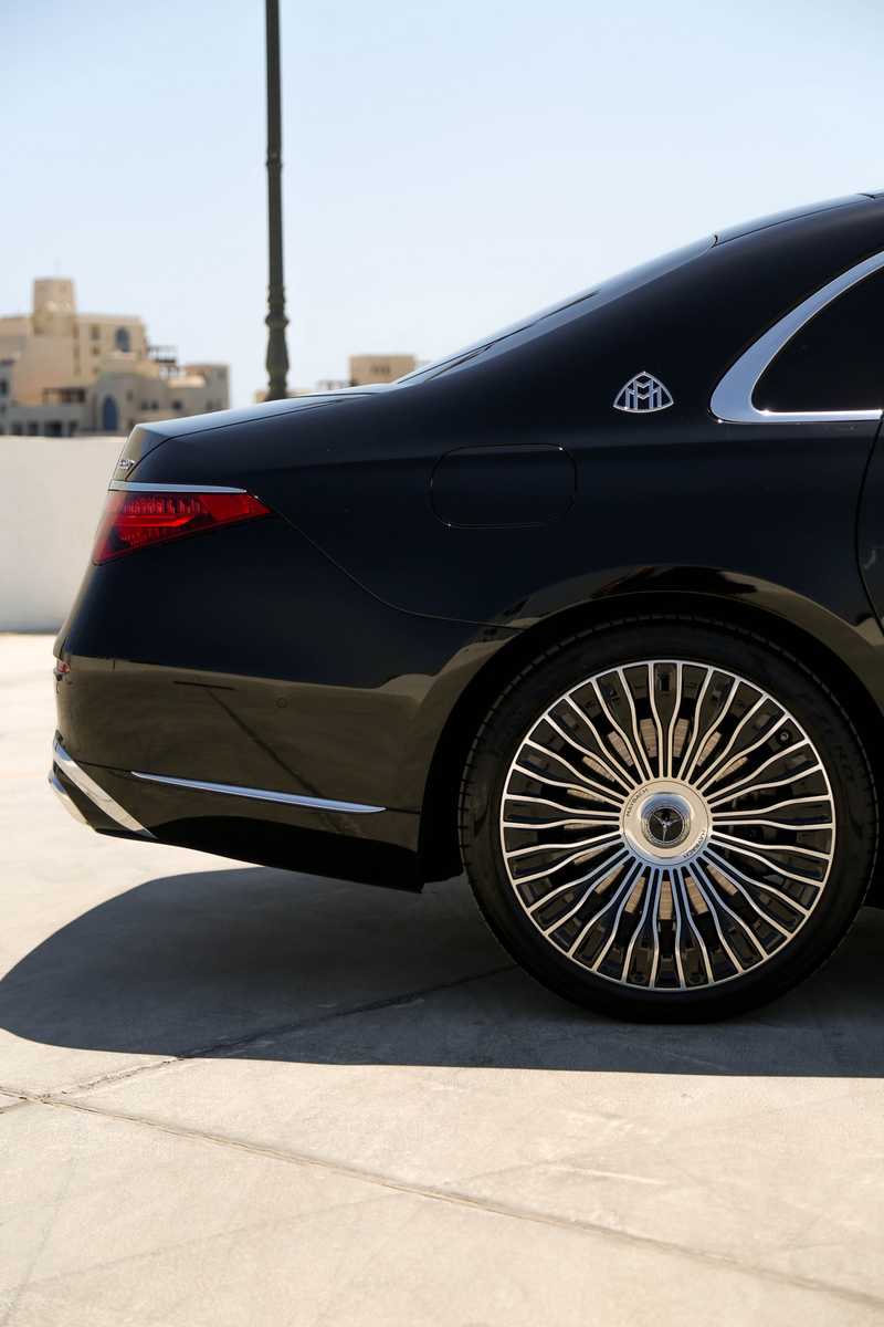 2025 Mercedes-Benz Maybach 4,0L 2025 Cyprus