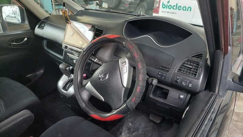 2012 Nissan Serena 2,0L 2012 Cyprus