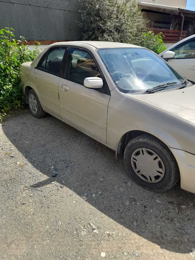 Mazda 323 1,6L 1998