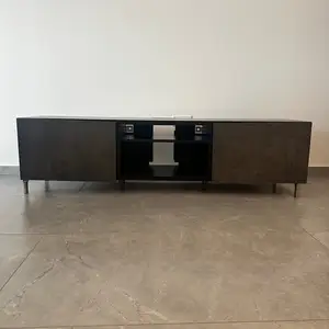 Έπιπλο τηλεόρασης minimal design με ντουλαπάκια, Nicosia — Strovolos - Agios Vasileios
