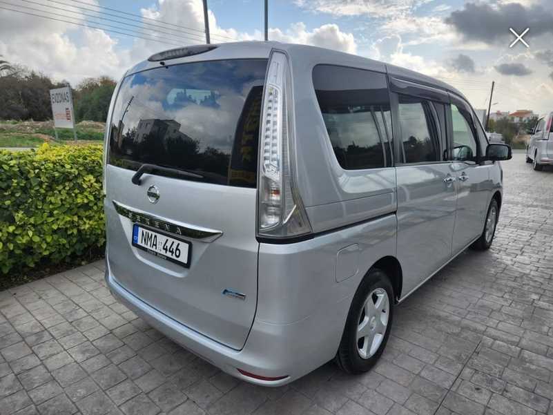 2014 Nissan Serena 2,0L 2014 Cyprus