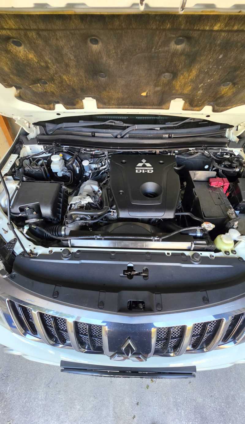 2017 Mitsubishi L200 2,4L 2017 Cyprus