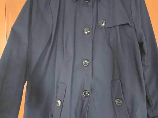 Blue trenchcoat style jacket never worn size uk12 eu42, Επαρχία Λάρνακας — Λιβάδια Λάρνακας