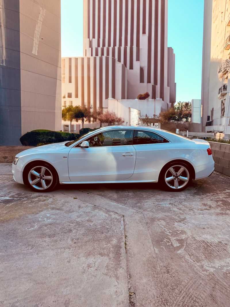 2011 Audi A5 2,0L 2011 Cyprus