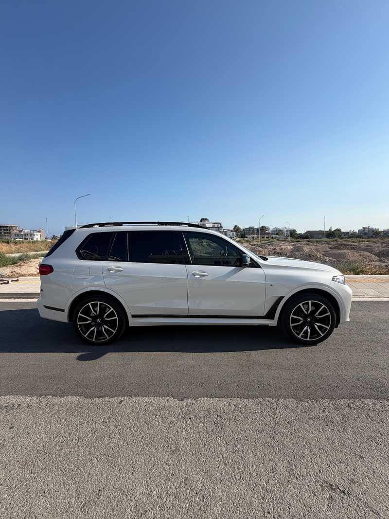 BMW X7 3,0L 2022