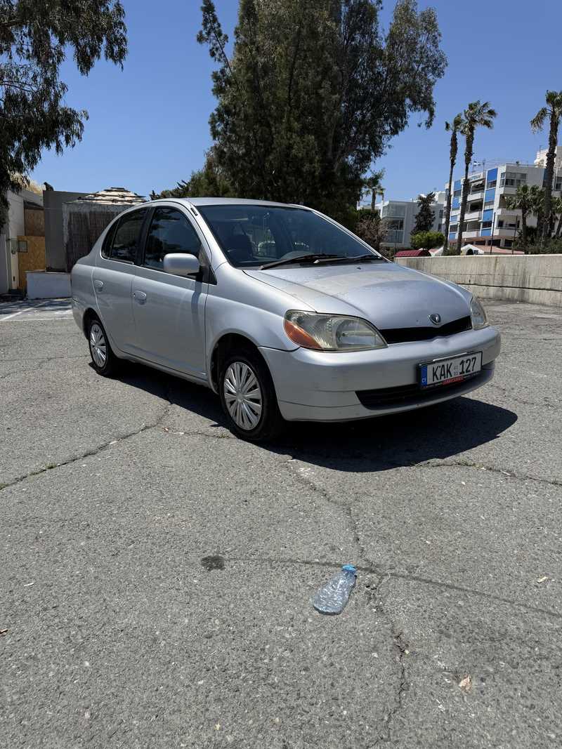 Toyota Platz 1,5L 1999