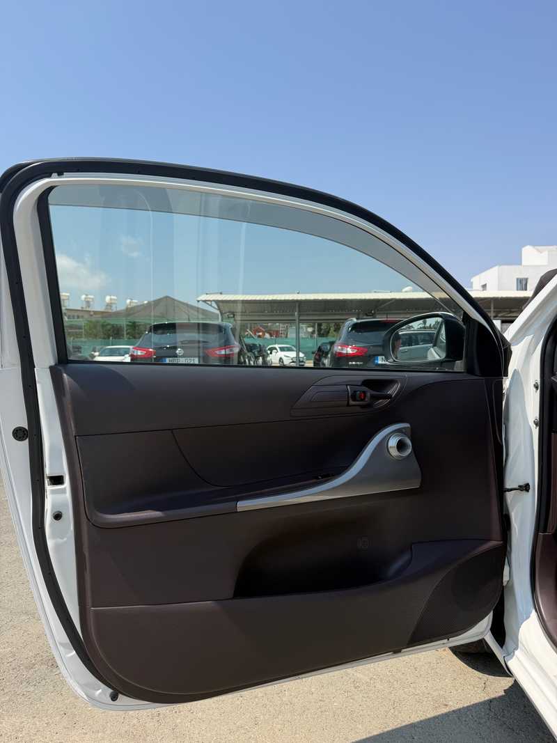 2009 Toyota IQ 1,0L 2009 Cyprus