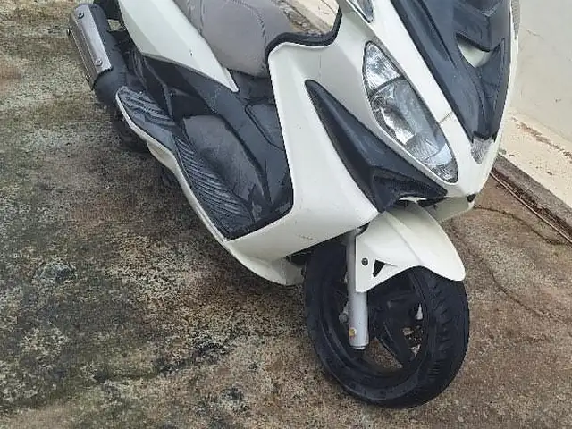 Malaguti scooter 250cc, Nicosia — Lythrodontas