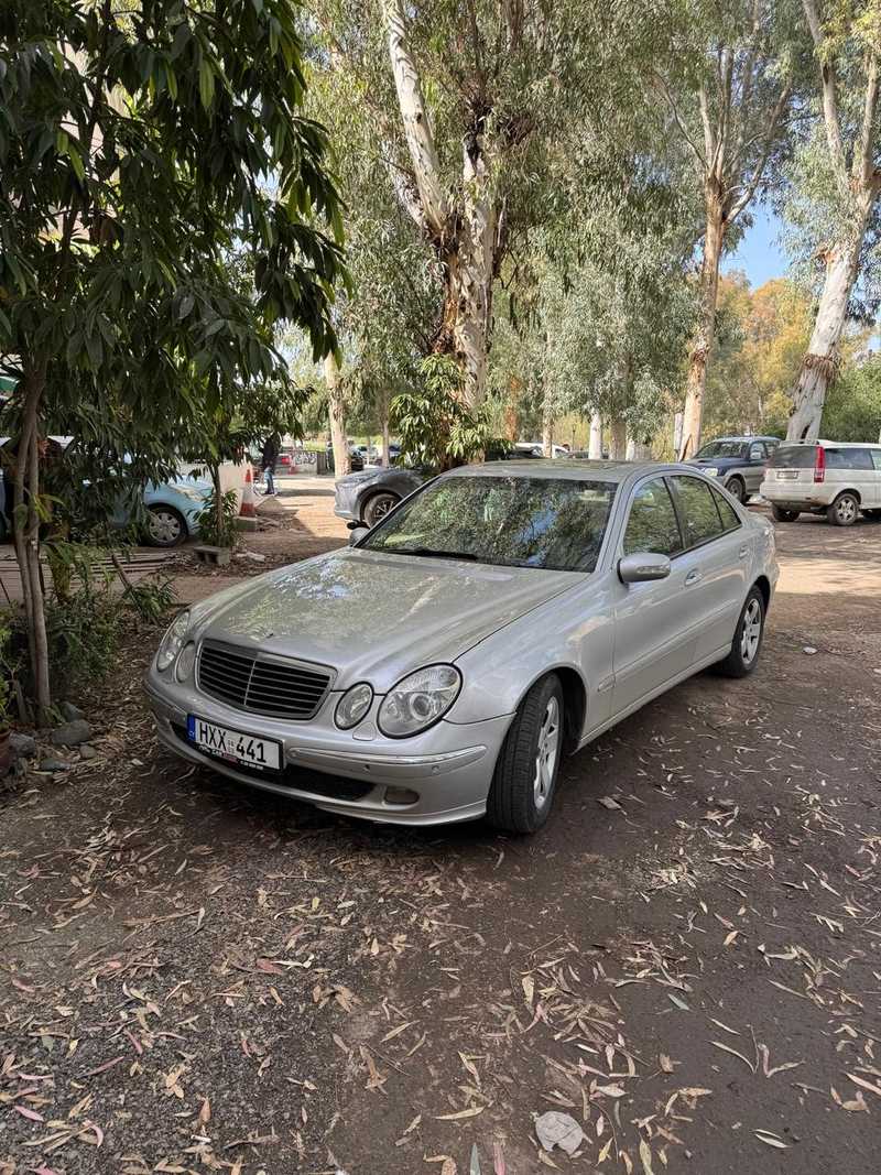 2001 Mercedes-Benz E-Class 2,2L 2001 Cyprus