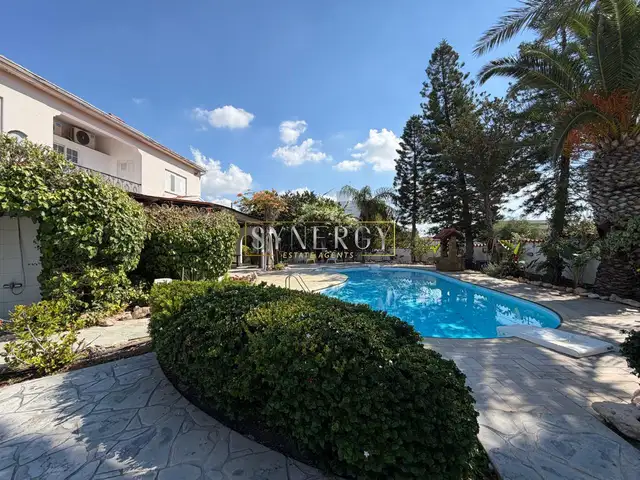 6-bedroom detached house for sale, Nicosia — Strovolos - Agios Vasileios