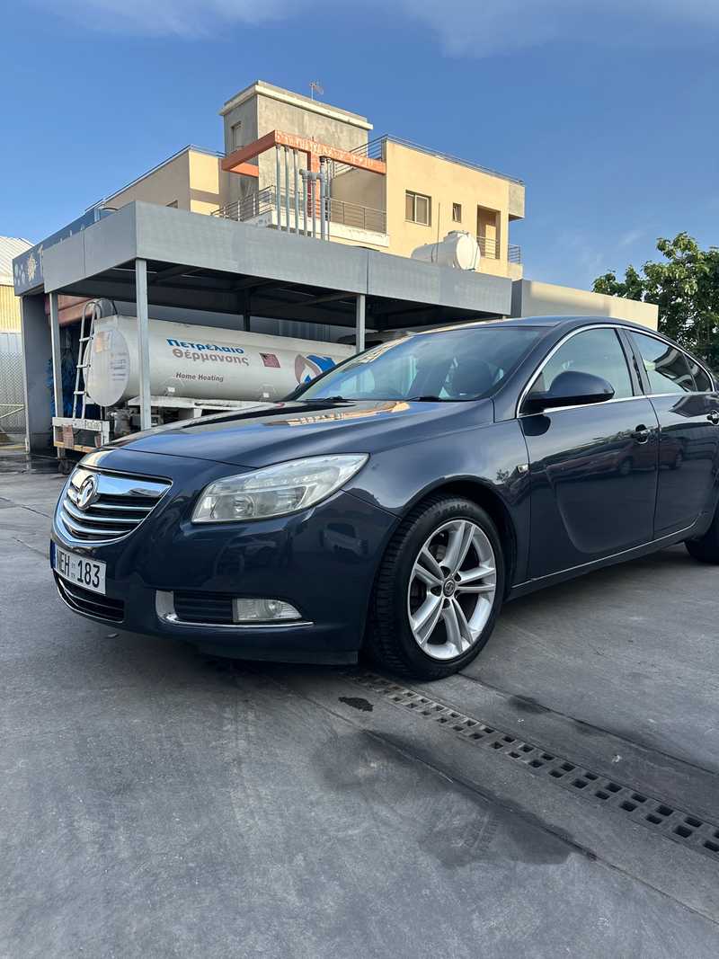 2009 Opel, Vauxhall Insignia 1,9L 2009 Cyprus
