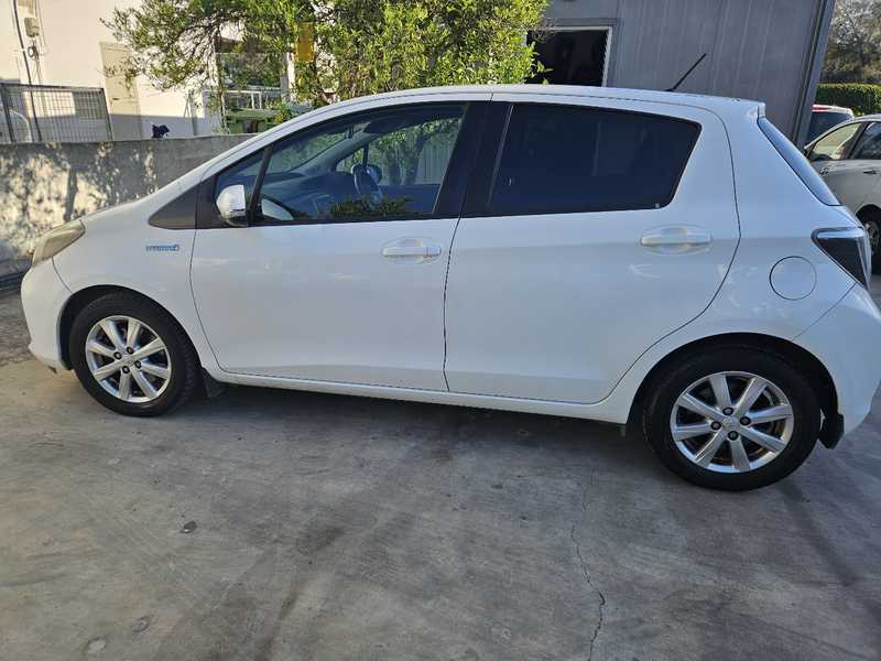 2014 Toyota Yaris 1,5L 2014 Cyprus