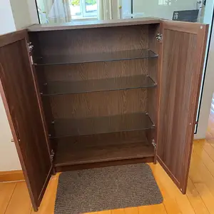 Storage cabinet with adjustable glass shelves, Nicosia — Aglantzia