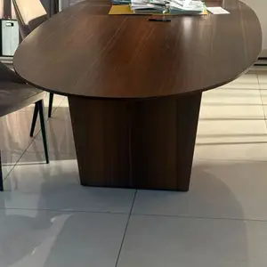Dining table, Επαρχία Λεμεσού — Λεμεσός - Λινόπετρα