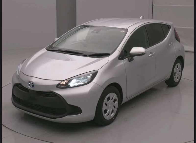Toyota Aqua 1,5L 2024