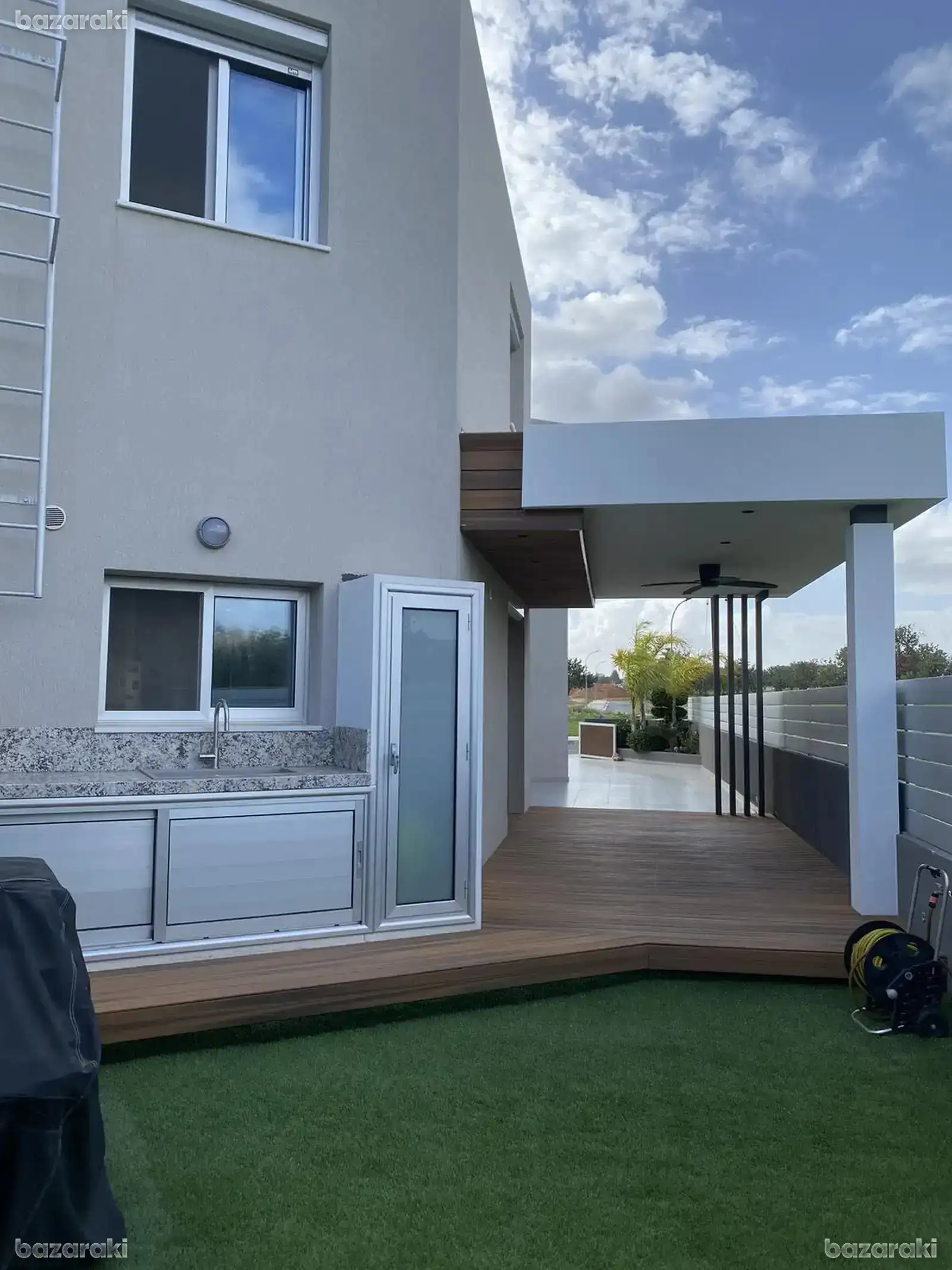 House, 4 bedrooms — 3