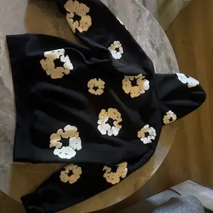 Flower hoodie in perfect condition, Επαρχία Λεμεσού — Κάτω Πολεμίδια