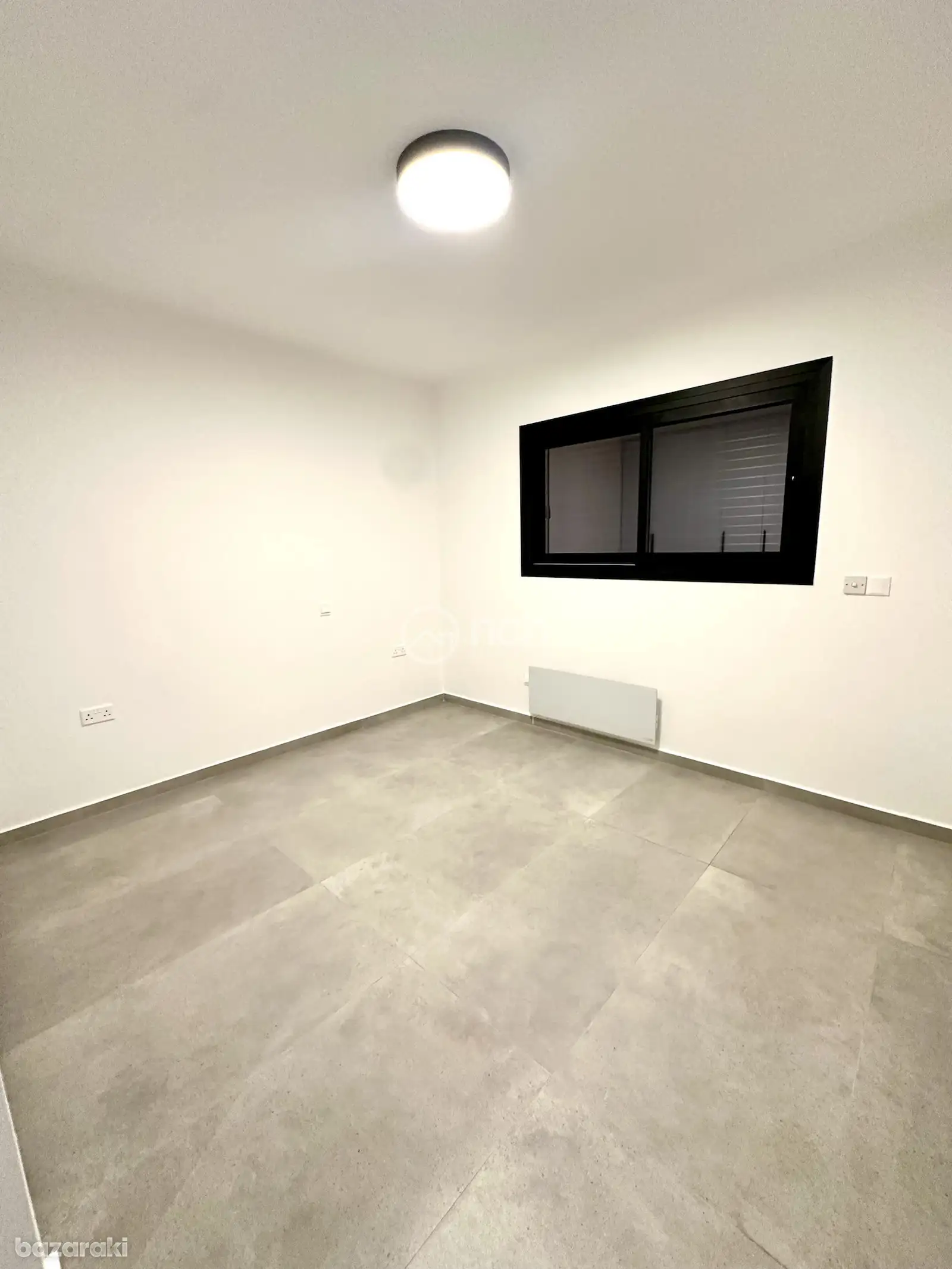 House, 3 bedrooms — 6