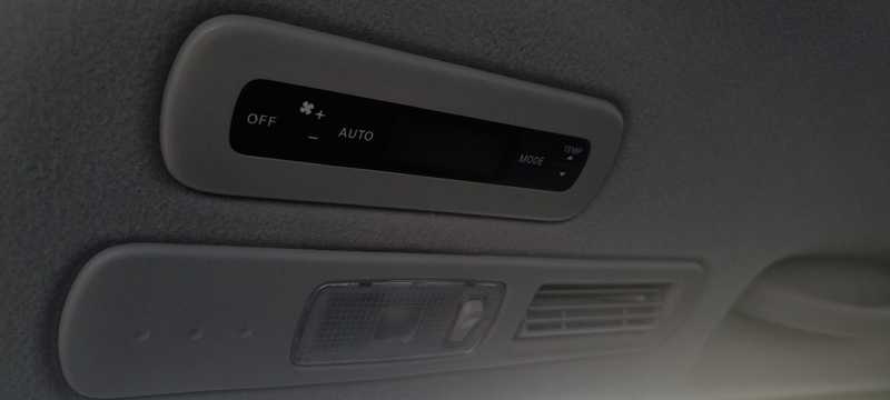 2016 Nissan Serena 2,0L 2016 Cyprus