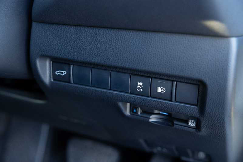 2021 Toyota Harrier 2,5L 2021 Cyprus
