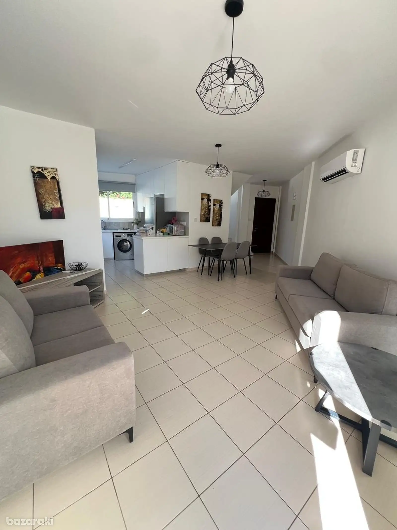 House, 2 bedrooms — 2