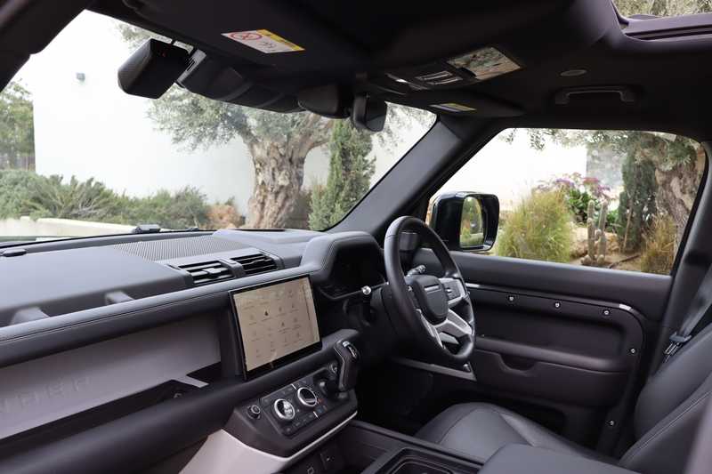 2023 Land Rover Defender 3,0L 2023 Cyprus