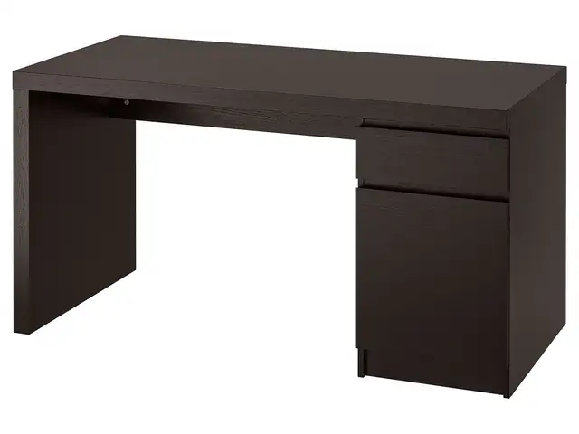Ikea malm desk in great condition, Larnaca — Aradippou - Agios Fanourios