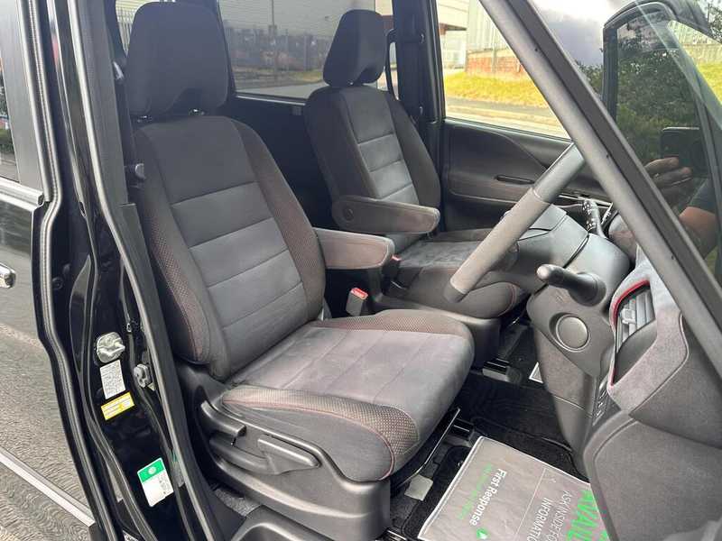 2020 Nissan Serena 2,0L 2020 Cyprus