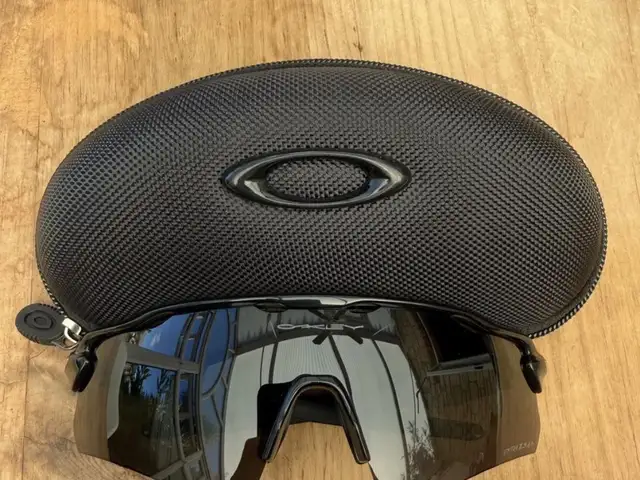 Oakley radar ev path black glasses, Επαρχία Λευκωσίας — Λατσιά - Άγιος Ελευθέριος