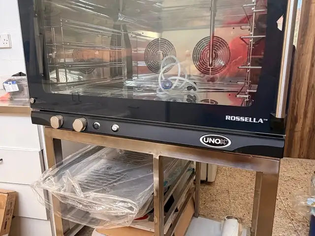 Unox oven brand new with stand and 8 trays., Limassol — Polemidia - Pan. Evangelistria