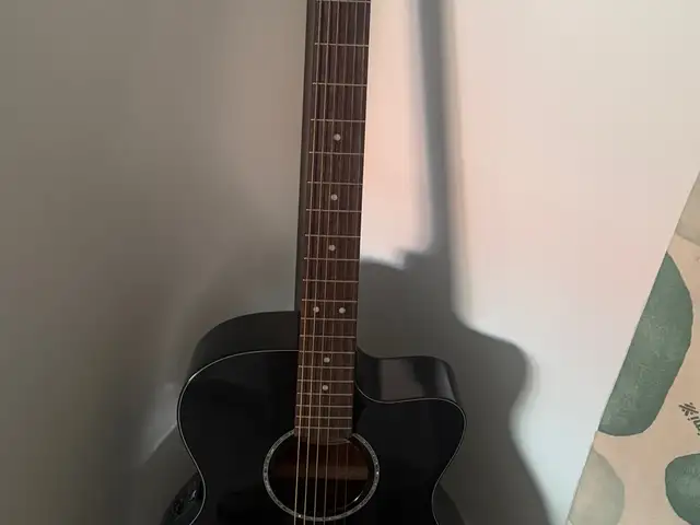 New guitar cort, Limassol — Limassol - Katholiki