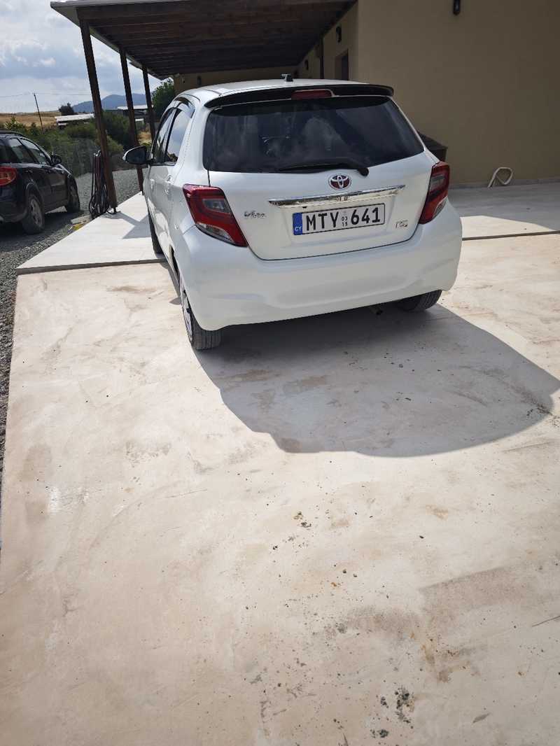 2015 Toyota Yaris 1,3L 2015 Cyprus