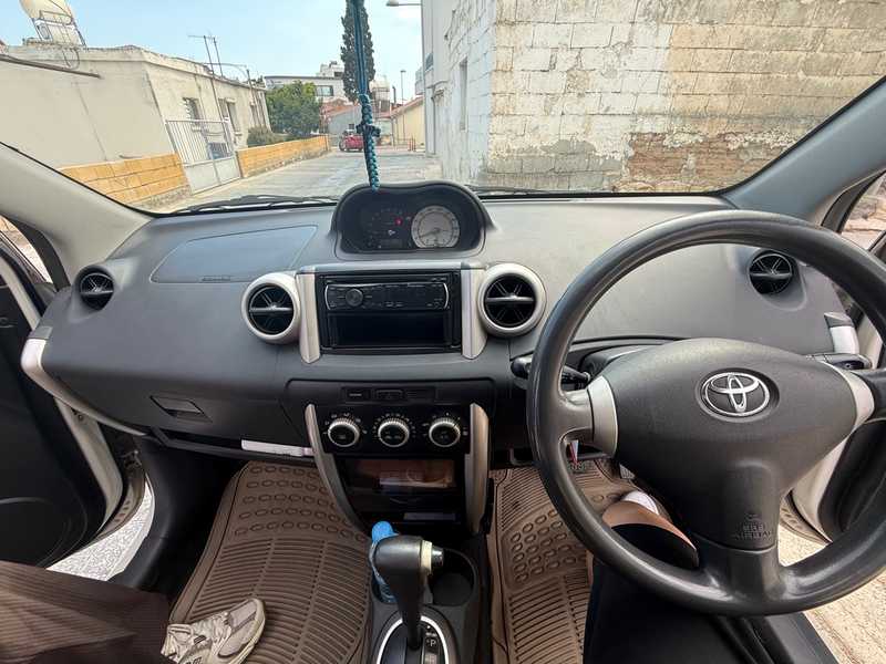 2004 Toyota Ist 1,3L 2004 Cyprus