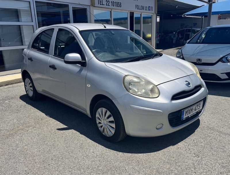 Nissan March 1,2L 2012