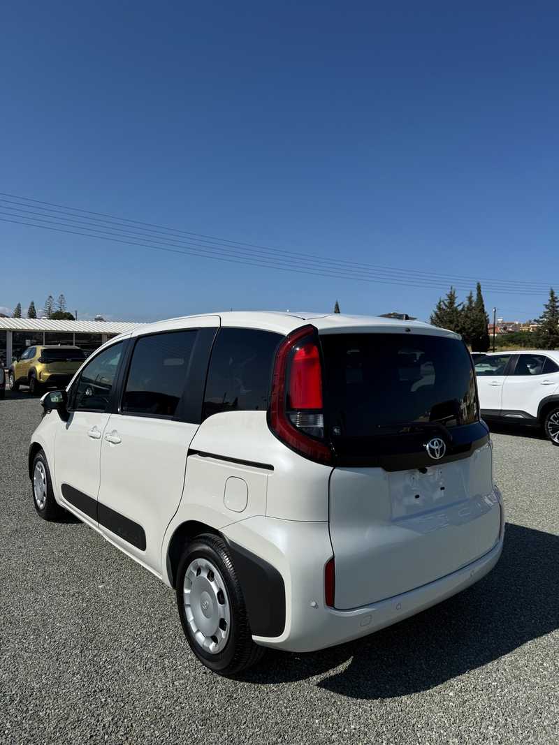 2023 Toyota Sienta 1,5L 2023 Cyprus
