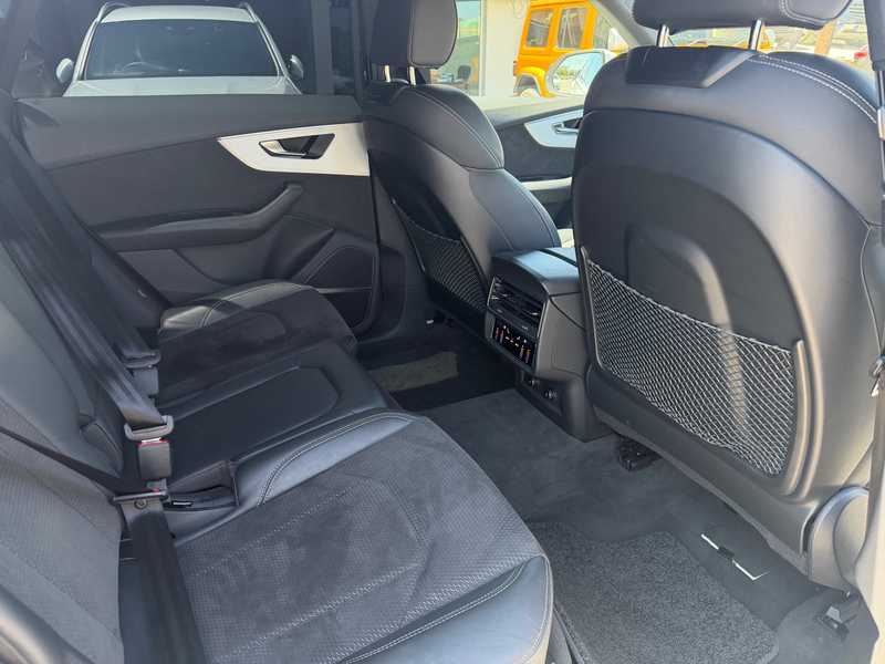 2021 Audi Q8 3,0L 2021 Cyprus