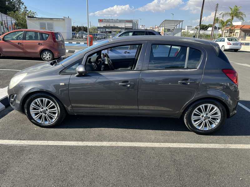 2012 Opel, Vauxhall Corsa 1,4L 2012 Cyprus