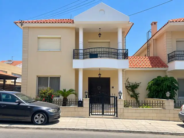 4-bedroom detached house to rent, Limassol — Panthea