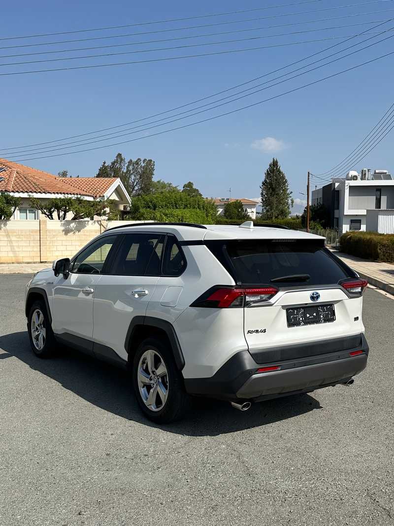 2021 Toyota RAV4 2,5L 2021 Cyprus