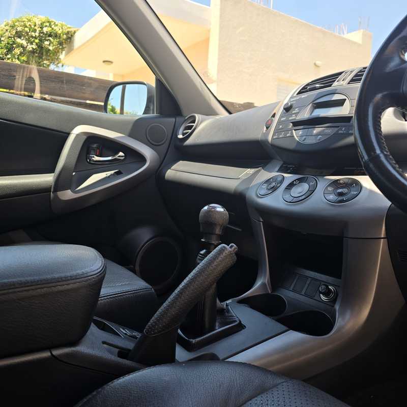 2006 Toyota RAV4 2,2L 2006 Cyprus