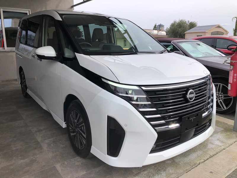 Nissan Serena 2,0L 2023