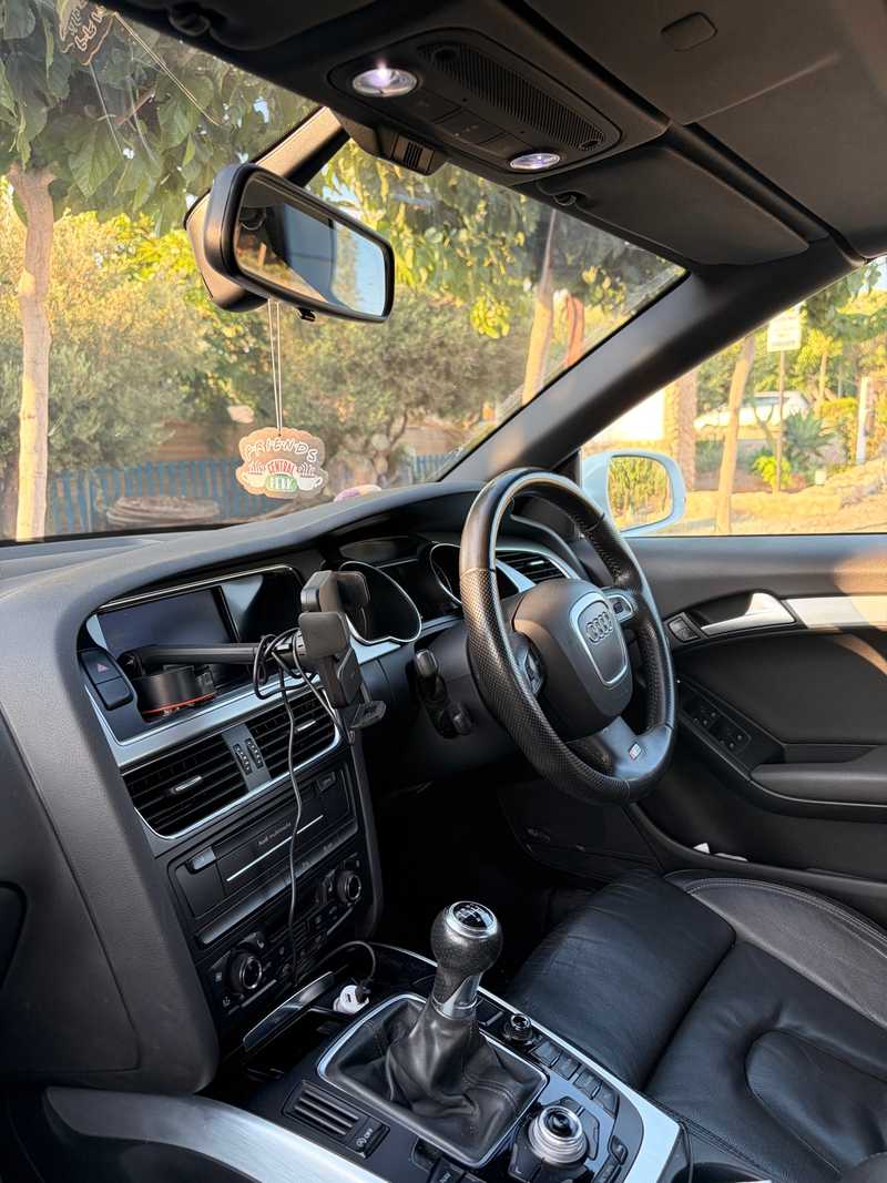 2011 Audi A5 2,0L 2011 Cyprus